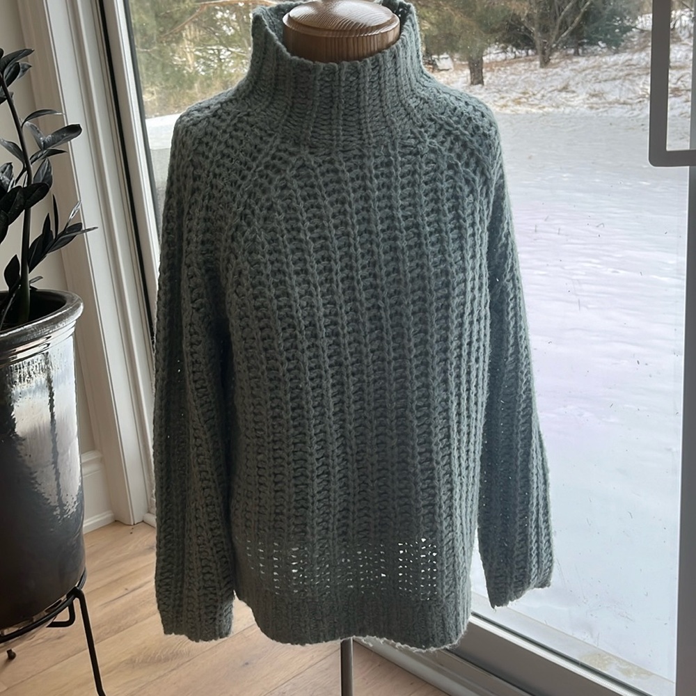 VGUC en thread sweater